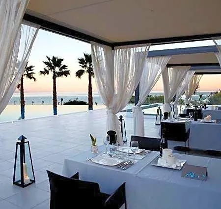 منتجع Tesoro Blu & Adults Only 4*